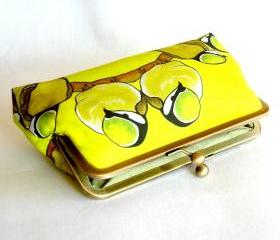 Kisslock Frame Clutch Silk Lined Yellow Birds on a Branch