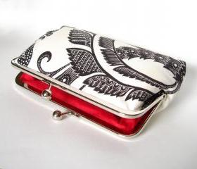 Silk Lined Black and White Floral Frame Kisslock Clutch Handbag