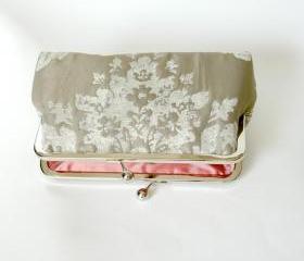 Silk Lined Grey Textured Damask Frame Kisslock Clutch