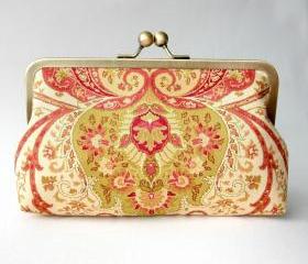 Clutch Frame Kisslock Purse Lined in Silk in a Damask Print