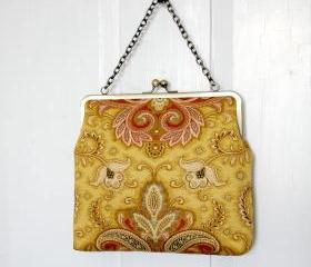 Silk Lined Red Floral Tote Frame Kisslock Clutch