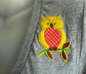 The irie Feminist Owl V-neck T-shirt