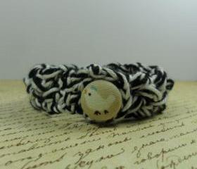 Handmade bracelet - crochet in black and white
