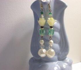 Vintage Shoulder Duster Earrings Yellow Flowers
