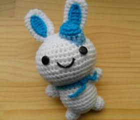 Amigurumi doll - white bunny