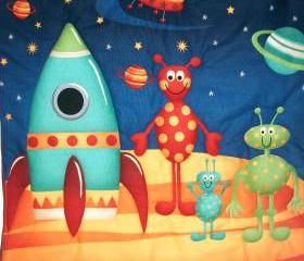 Rocket, Spaceship, Aliens, flying saucer, space theme quilted wall hanging