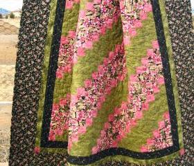 Flowers in my Garden Quilt - Handmade quilt, Wall quilt, Lap quilt