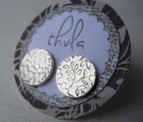 Round studs round pattern studs pattern posts