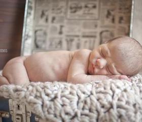 Crochet Baby Blanket - Gift or Photo Prop