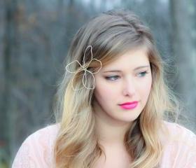 honey flower hair pin