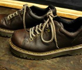 Vintage Doc Martens Shoes Men 7 Ladies 8