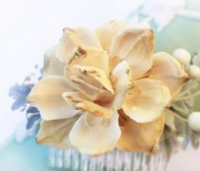 pine cone rose hair comb