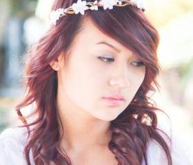 Bridal headband, white berries, woodland bridal wreath, vintage berries and white flower
