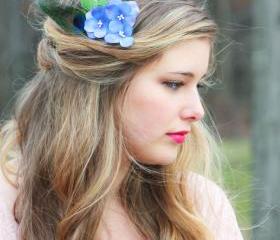 blue hydrangea hair comb, peacock feather flower comb, bridesmaid hair comb