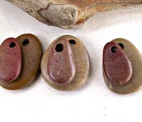 Drilled pebbles. Rocks from Spain. 6 Natural and smooth beads by Ocean gifts.