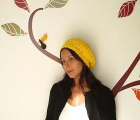 The raspberry beret. Fun crochet cloche hat in canary yellow