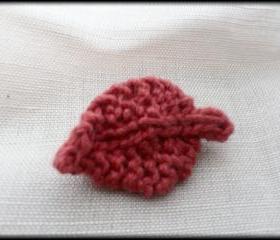 Hand knitted cotton silk brooch