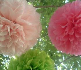 Party decorations Set of 10 paper poms