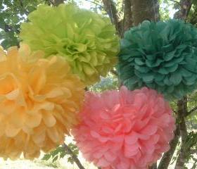 Party decorations. Wedding decorations. 10 Tissue paper poms