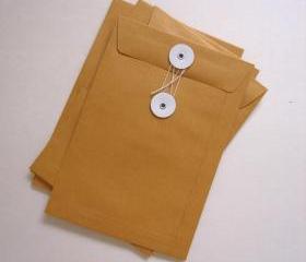 Set of 5 eyelets white string open end flat kraft paper envelopes 125 Gsm. size 6 3/8 X 9 inch