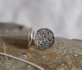 Silver circular earrings: Reticulated circular sterling silver earring stud.