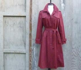 1970s Classic Trench Coat in Brick Red