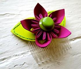 Paper Flower Hairpiece, Headpiece, Comb, Kusudama, Fuchsia, Green