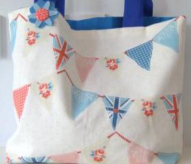 Fabric bunting bag