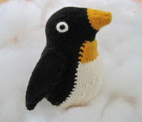 Knit Penguin - KP1