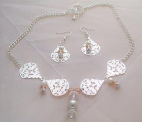 Elegant Silver & Crystal Necklace Set