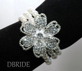 SALE Pearl Bridal Bracelet - Wedding Jewelry - Gift - bridesmaids