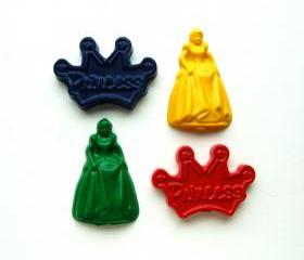 Princess Party Favors - Package of 12 Princess and Crown Shaped Crayons