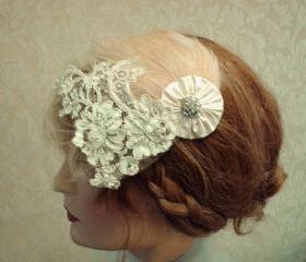 1920's Wedding Headpiece, Flapper Style, Feather Fascinator, Beaded Bridal Headband, Vintage Lace Headpiece, Petite Gold Shimmer Tulle Veil