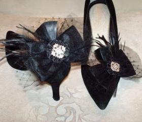 Black Bow Shoe Clips, Black White Wedding, Bridal Accessories, Tulle, Rhinestone Buttons, Ostrich Feathers, Birdcage Netting