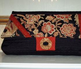 THE PAGODA CLUTCH / SMALL WORKS OF ART COLLECTION