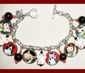 MANEKI Neko Lucky Fortune Money Cat CHARM BRACELET