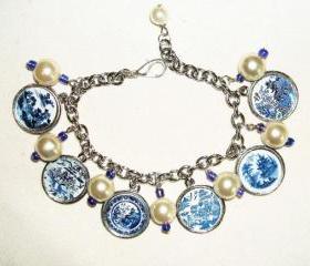 BLUE WILLOW Plate Charm Bracelet