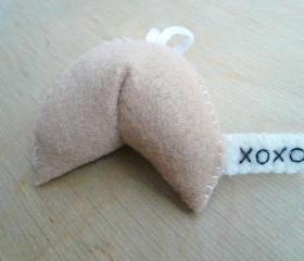 Xoxo Fortune Cookie Ornament
