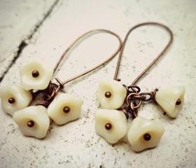 Czech Glass Bell Flowers Vanilla Cream. Antiqued copper kidney wire. Spring jewelry. Summer. Beach. White flower Earrings. Copper earrings.
