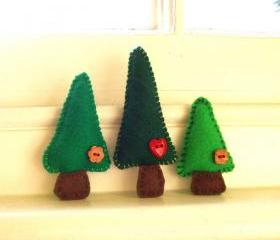 Handmade Felt Tree Magnets - family of 3