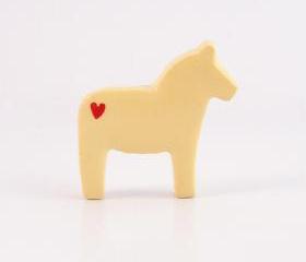 Creamy Yellow Dala Horse Figurine with Red Hearts