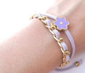 Gold chain double wrap daisy bracelet in lavender