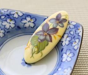 Vintage Large Floral Decaled Lucite Cabochon - last one