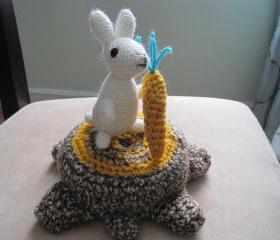 Crochet Rabbit with Carrot - white and gold - CR1