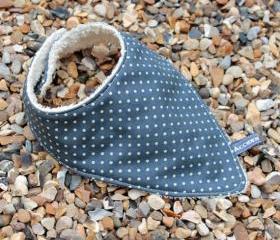 Bandana dribble bib - mini spots seaweed green