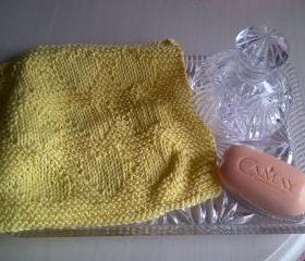 Knitted in Scotland - 100% cotton lemon Wash Cloth - Excellent for Baby