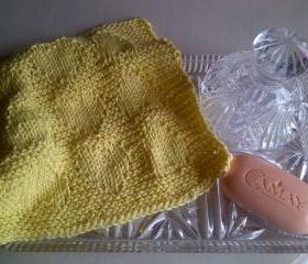 Lemon Baby Heart Cotton Wash Cloth - Excellent for Baby or Yourself - Hand Kntted in Scotland