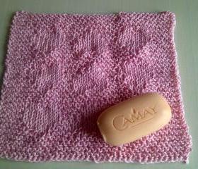 Pink Baby Heart Wash Cloth - 100% Cotton - Hand Knitted in Scotland