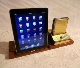 iPad - iPhone - iPod - Dock - Sync and Charging Station plus Hard Drive Bay- Oak - Style V1 Gold Engine Turned(Yes for the iPad )