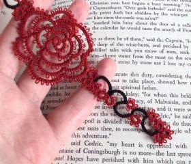 Gothic Bookmark in Tatting